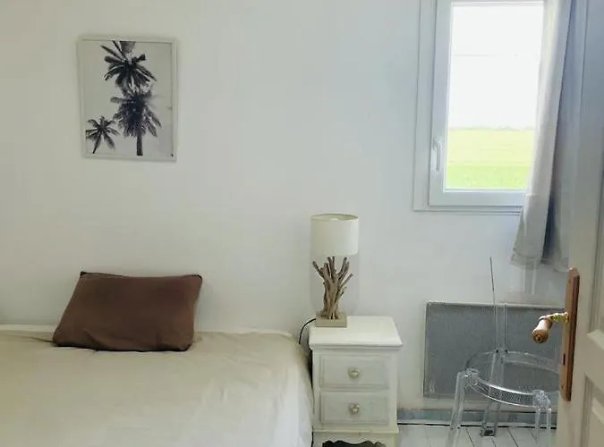 La Maison Du Garde-barriere A 6km De La Plage Vakantiehuis L'Ile-d'Olonne