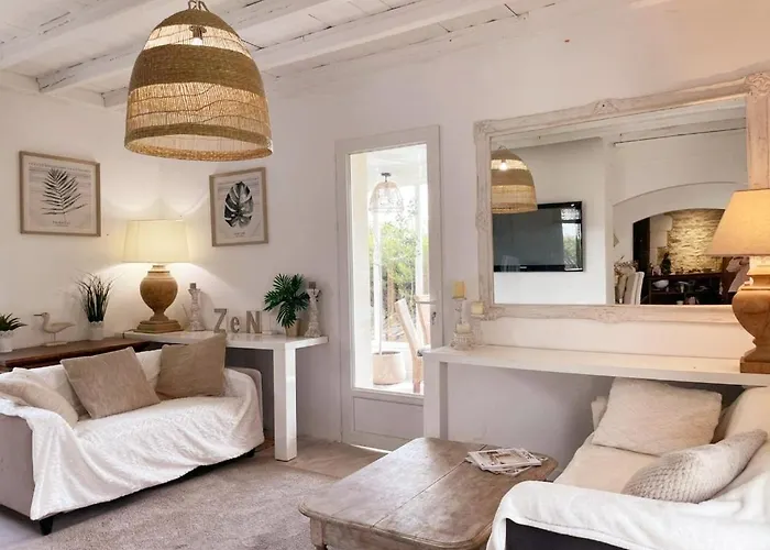 La Maison Du Garde-barriere A 6km De La Plage * L'Ile-d'Olonne