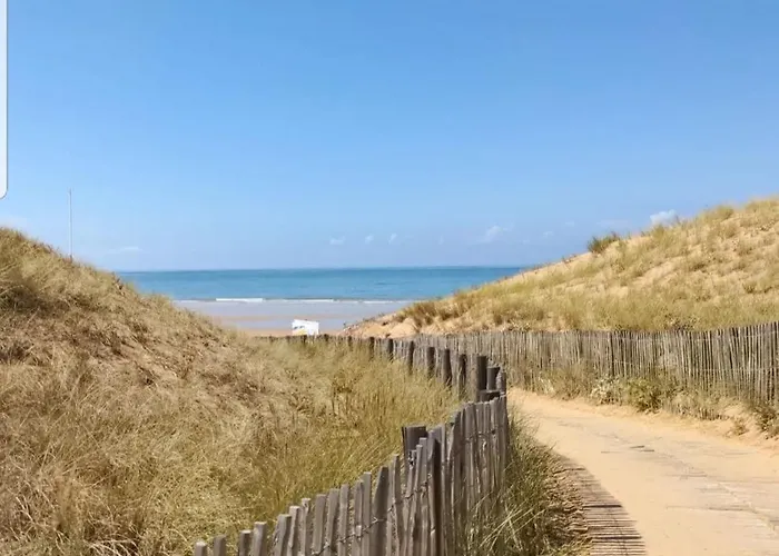 Vakantiehuis La Maison Du Garde-barriere A 6km De La Plage