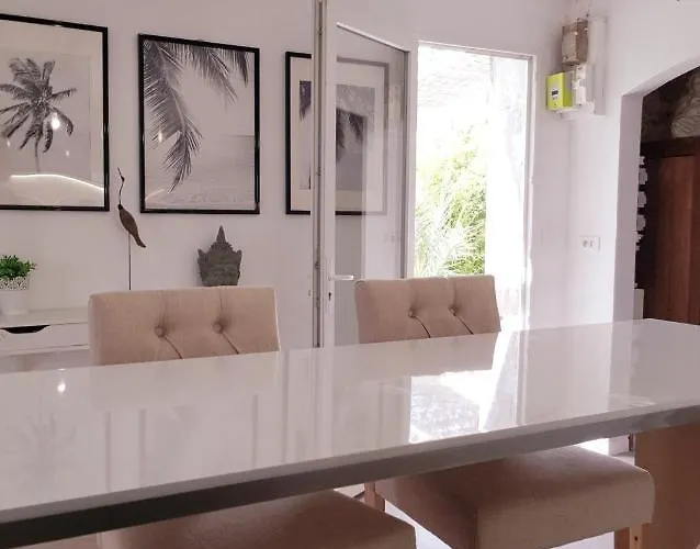 La Maison Du Garde-barriere A 6km De La Plage Vakantiehuis